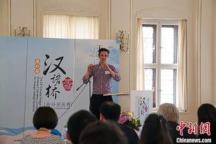 波切蒂诺：现在若在场上打了某人会有200个相机对着！情况就炸了