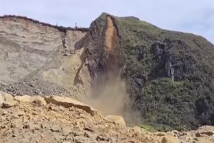 湖记：湖人正权衡三条路线 按兵不动/阵容小升级/做大交易追球星