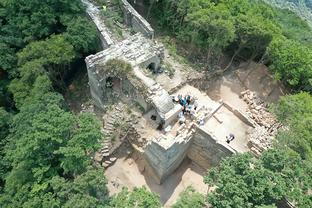 罗德里本场数据：5次关键传球，10次成功对抗，4解围，评分8.9分